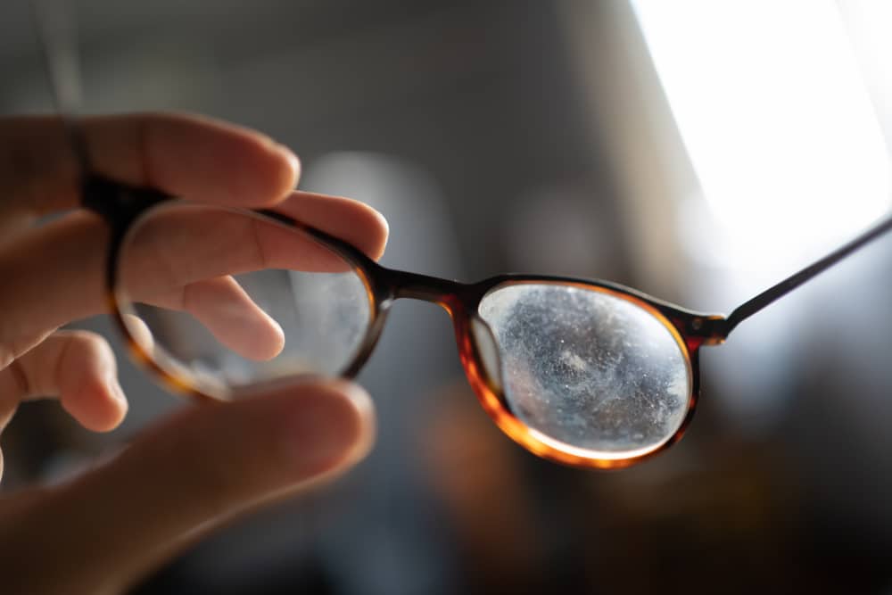 Four Simple Ways to Prevent Your Glasses From Scratching